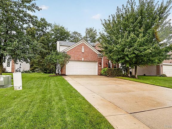 2nd image of 1371 Callaway Ct