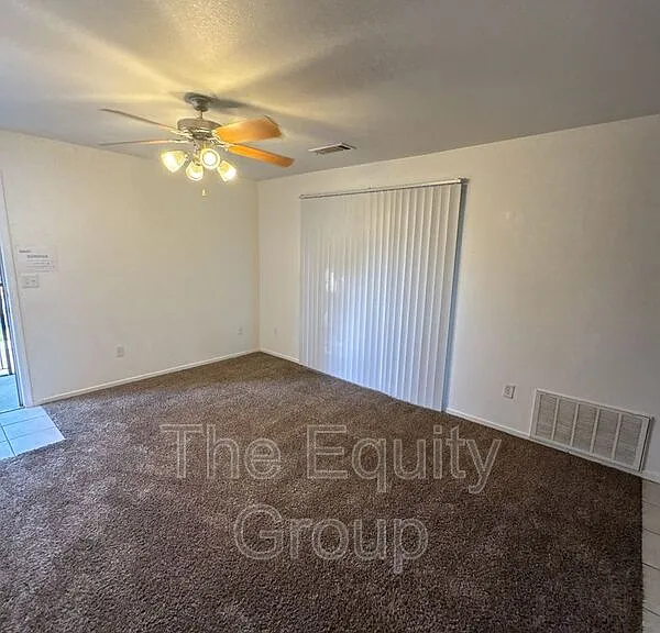 2544 W Lark Ave — Photo 2
