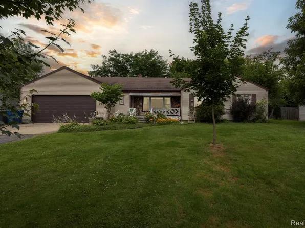 1431 N Seymour Rd, Flushing, MI 48433