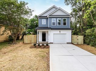 807 E Harnett St, Dunn, NC 28334