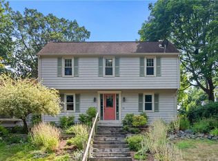 33 8th Ave, Milford, CT 06460