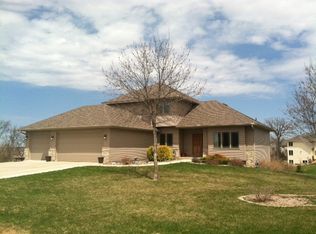 977 Trellis St, Jordan, MN 55352