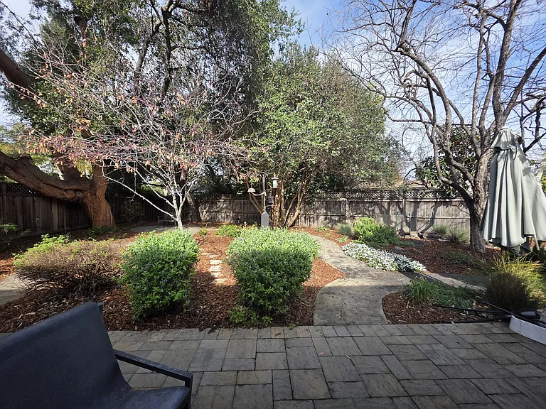 865 Briarwood Way — Photo 14