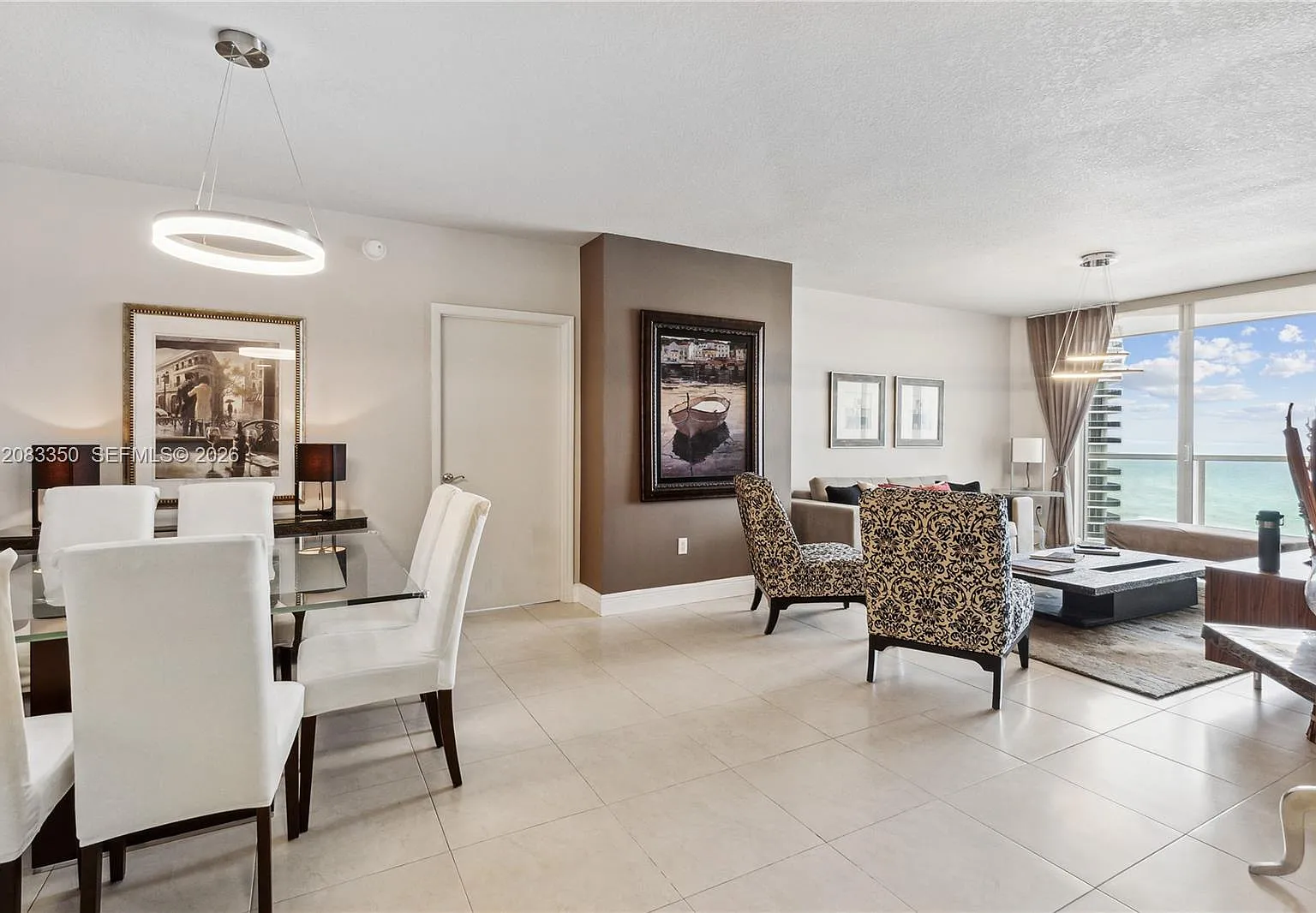 La Perla Condo — Photo 4
