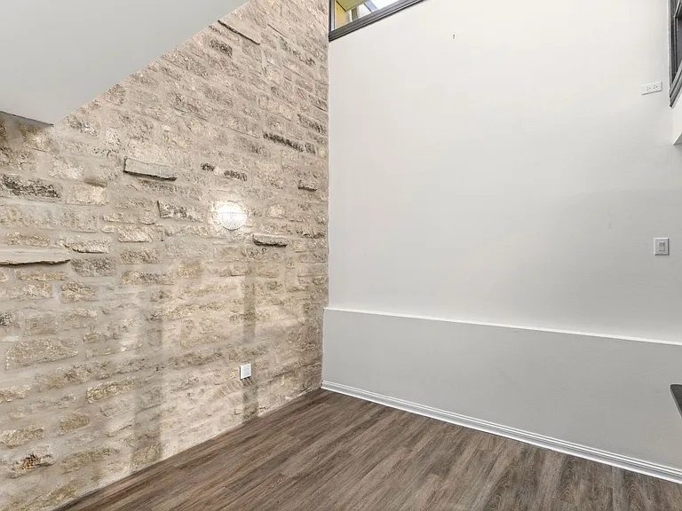 205 Chichester Pl #16 — Photo 17