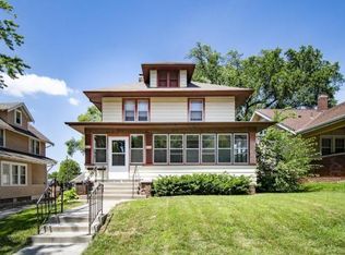 4212 Davenport St, Omaha, NE 68131