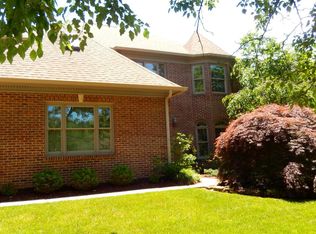 1104 Andover Forest Dr, Lexington, KY 40509