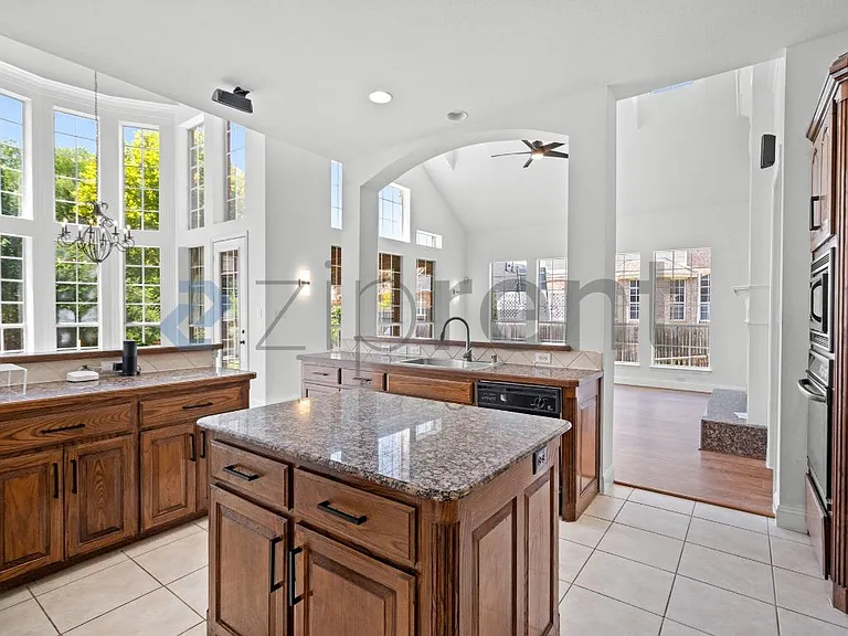 4509 Brittany Dr — Photo 41