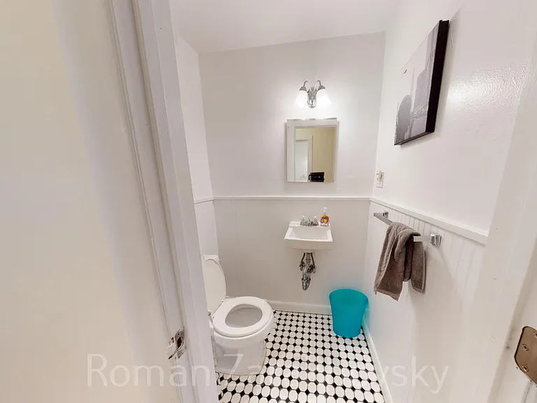 1950 Beacon St #8 — Photo 19