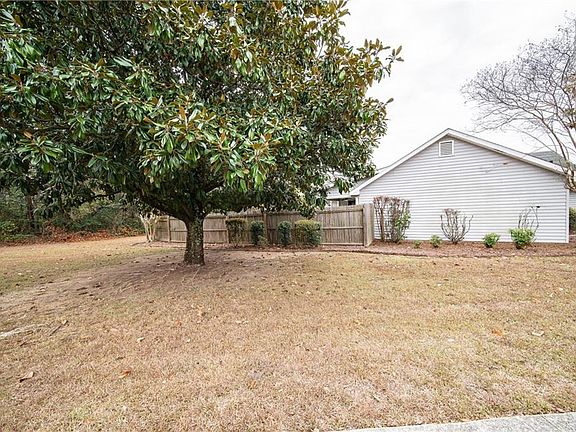2nd image of 1 Lexington Cir