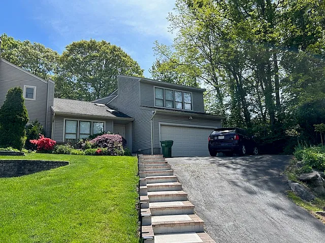 2 Inwood Rd #2
