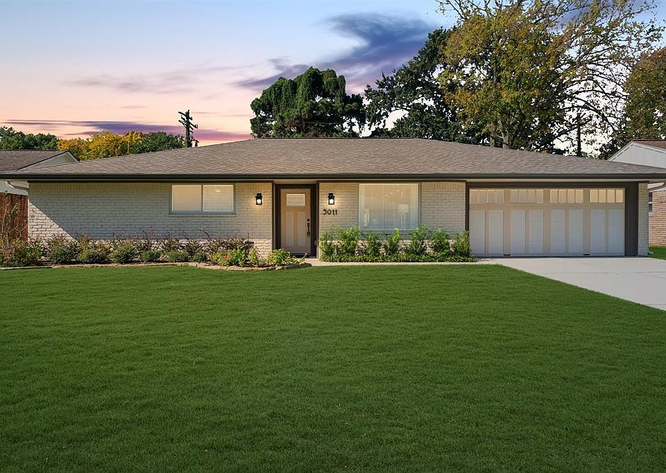 FRONT VIEW: Location! Location! Welcome home to this totally renovated Ranch style home in popular Shepherd Forest. Located within minutes from the Heights, Oak Forest/Garden Oaks attractions and TC Jester Park with bike trail all the way into downto