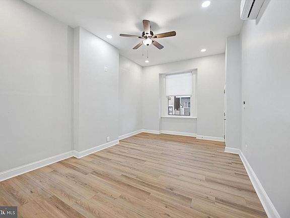 5th image of 2253 N Delhi St