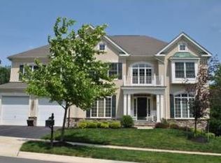43936 Riverpoint Dr, Leesburg, VA