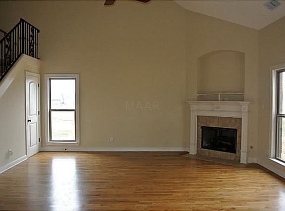 3rd image of 115 Sheraton Cv