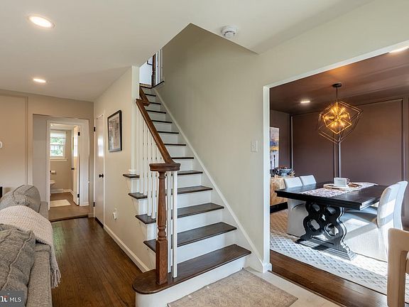 4th image of 23 Wellington Pl