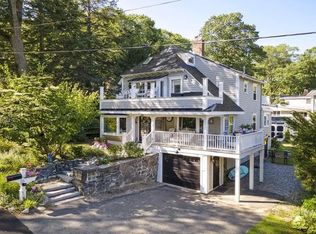 24 Pine Ln, Cumberland Foreside, ME 04110