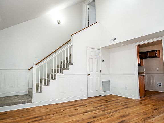 3rd image of 2811 Henderson Ave NW