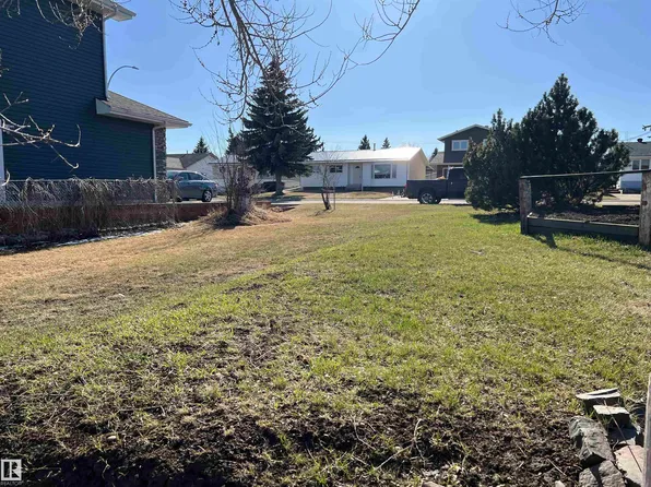 5405 47th St, Stony Plain, AB T7Z 1E4