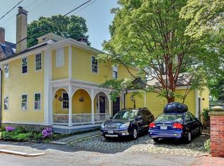 27 W Cushing St, Providence, RI 02906