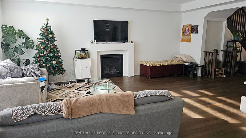 Kitchener House for rent - 4 Bedrooms — photo 6