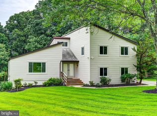 12 Hunters Horn Ct, Owings Mills, MD 21117