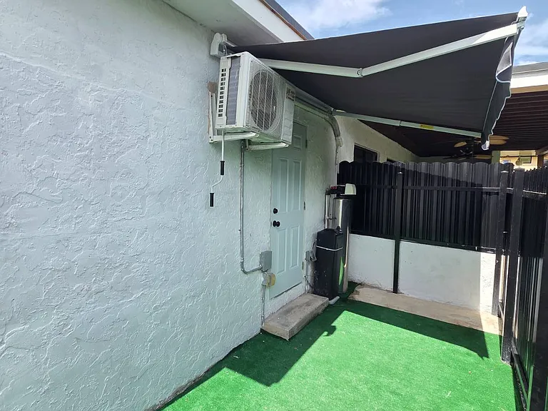 7100 McClellan St — Photo 5