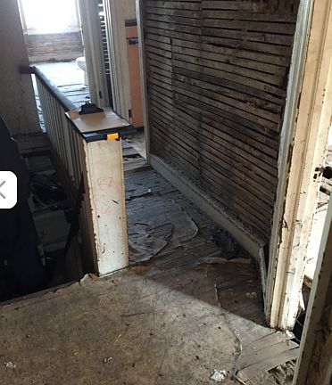 3rd image of 228 W Fisher Ave