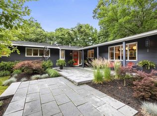 53 Main St, Dover, MA 02030