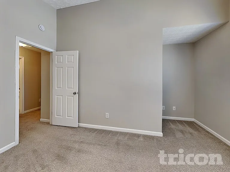 250 Oak Grove Way — Photo 7