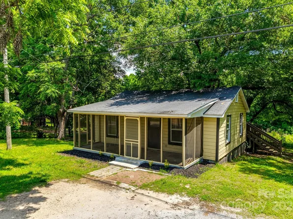 210 Carpenter St, Gastonia, NC 28054