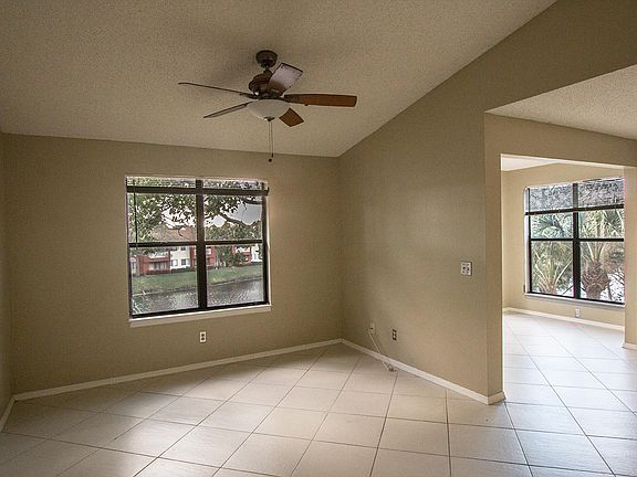 4th image of 2303 N Congress Avenue #33