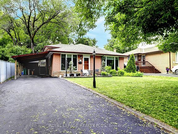 3rd image of 2694 Truscott Dr