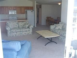 3rd image of 400 E 22nd Ave Unit "b"
