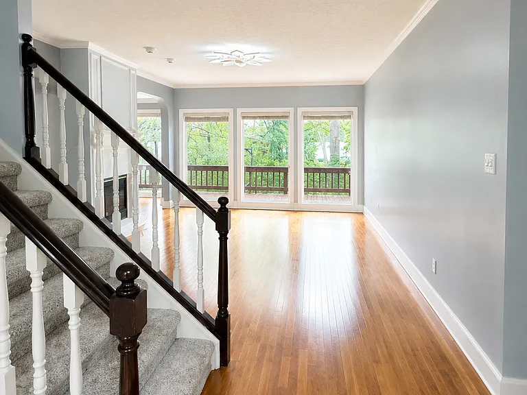 753 Lancelot Ln — Photo 5