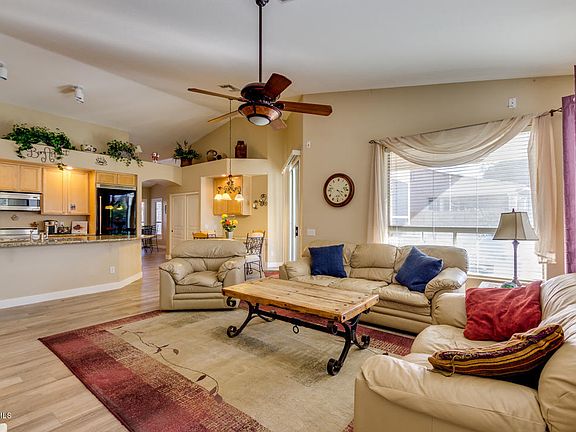 4th image of 4922 S Meadows Pl