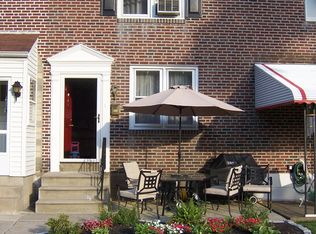215 Westpark Ln, Clifton Heights, PA 19018
