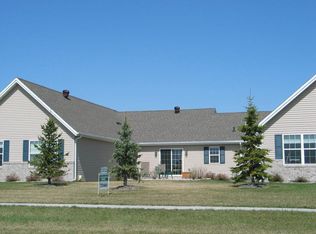 3998 Shady Ln, Grand Forks, ND 58201