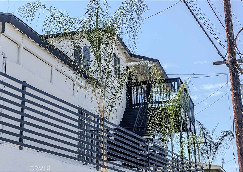 1st image of 1071 N Eastman Ave