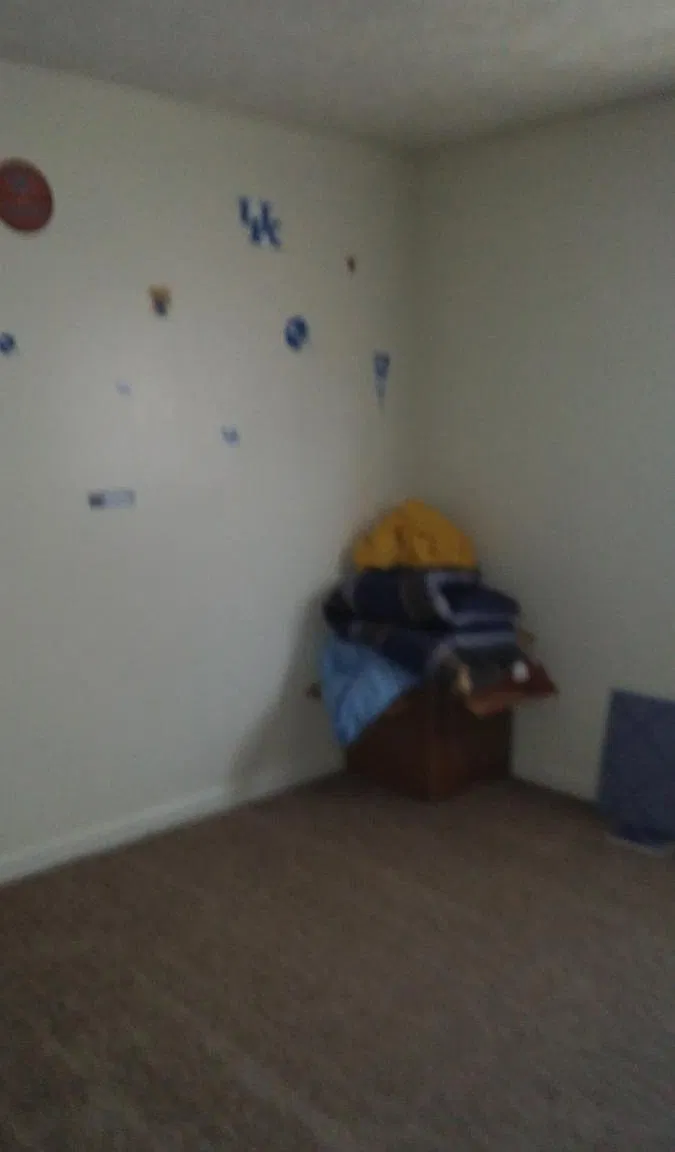 3 bed, 1.5 bath, 1100 sqft, $900 — Photo 2