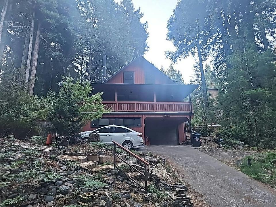 1st image of 921 Birch Rd