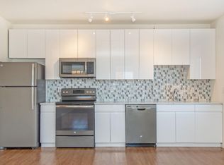 Essence 144, East Orange, NJ 07018