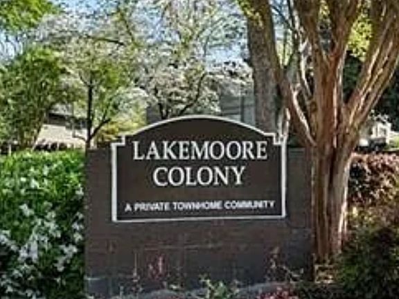 2nd image of 335 Lakemoore Dr NE APT D