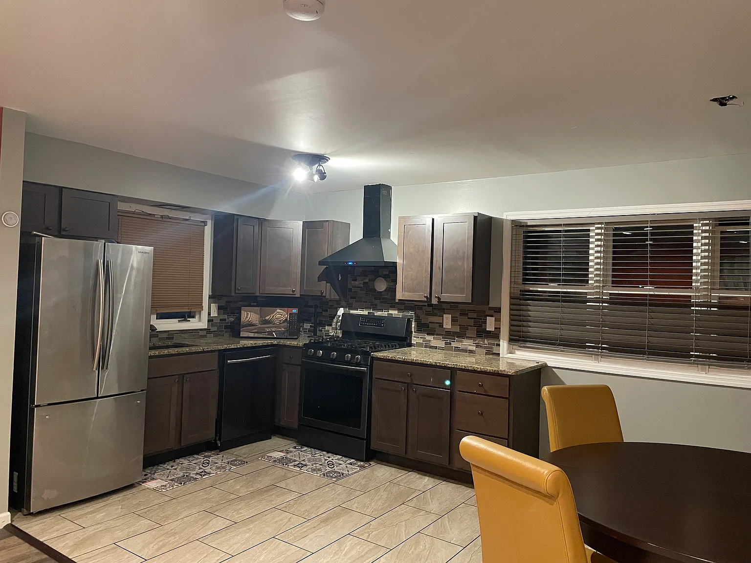 548 Grooms Rd — Photo 3