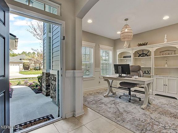 3rd image of 81029 Leeside Ct