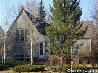 1421 Sheridan St, Laramie, WY 82070
