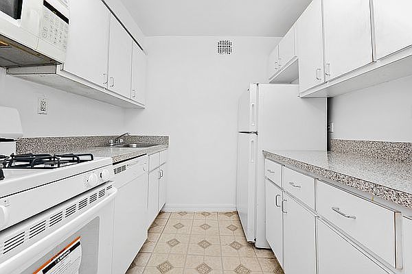 1st image of 135-20 82nd Ave #4G