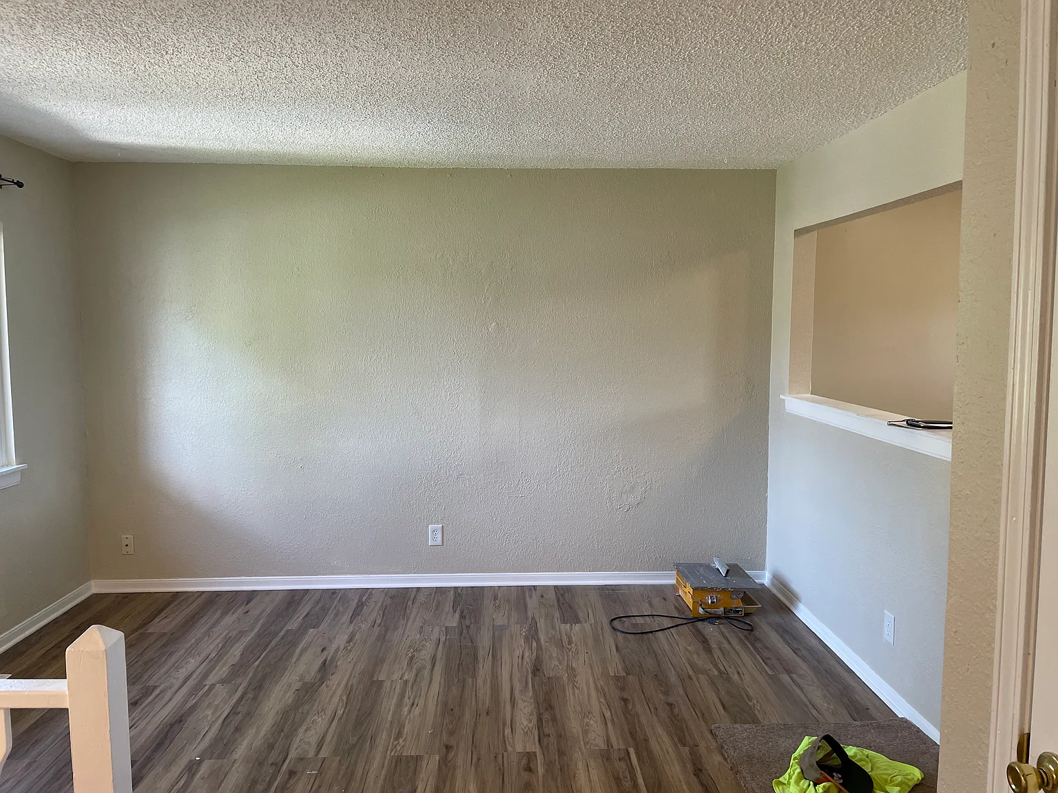2 bed, 1.5 bath, 1100 sqft, $1,425 — Photo 3