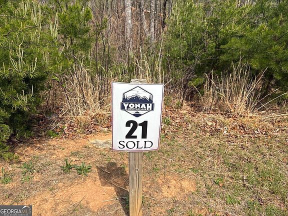 2nd image of 21 Yonah Lake Dr