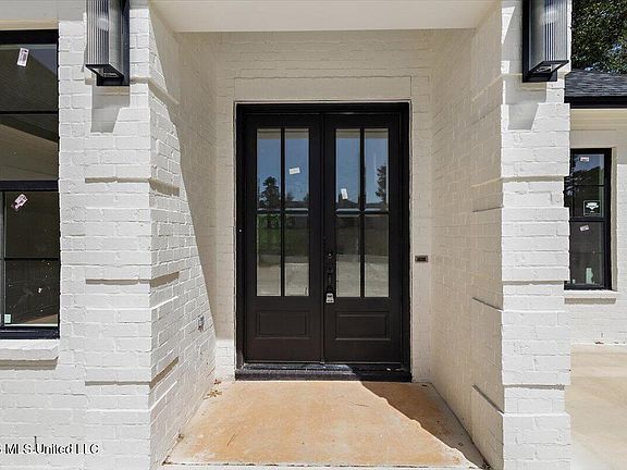 2nd image of 304 Millcreek Dr